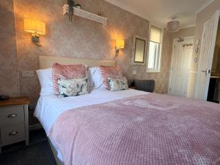 St John's Guest House - 4