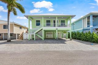 140 Pearl Paradise 3BR 2BA with Pool! home - 0