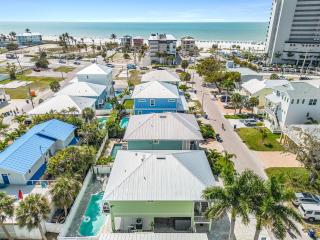 140 Pearl Paradise 3BR 2BA with Pool! home - 8