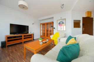Spacious Apartment With Balcony Suited For Remote Work by Noclegi Renters - 6