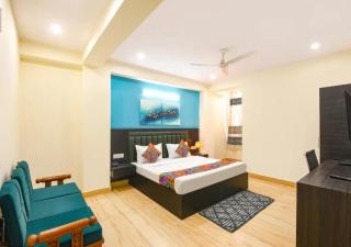 Hotel Mint Gold At Yashobhoomi Convention Center - 0