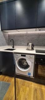 Stylish New-Build Studio in Prime Location in London - 6
