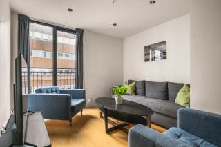 Prime Location - 2 Bedroom Apartment! - 1