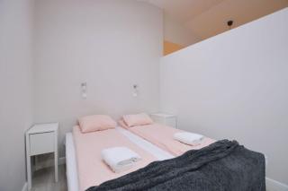 Comfortable Victus Studio near the Railway Station by Noclegi Renters - 9