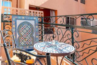 Marrakech Centre 2 Chambres Rénové avec Balcon - 8