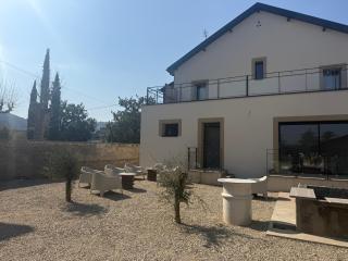 Gîte entier ou chambres dans parc clos avec piscine - 0