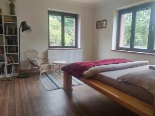 Hidden Gem Villa & Gated Parking - 7