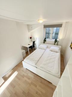 Bright Double Room 5 Free Parking - 8