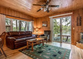 Timbers - Bouchard Shores Resort - 9