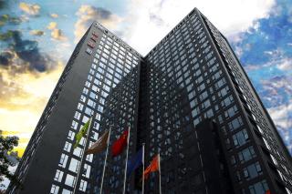 La Perle International Hotel - Free shuttle between hotel and Exhibition Center during Canton Fair & Exhibitor registration Counter - Canton - 0