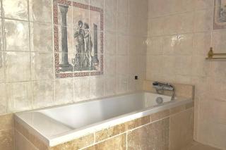 Villa les Volets Bleus an authentic house in the city center - 2