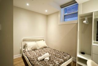 Modern & Simple Two-Floor 1 BDR Apartment - 4