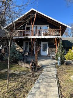 Хатка у долині - 0