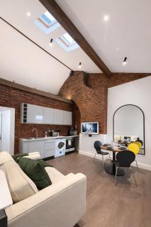 Liverpool Sage House - Spacious 2-Bed Near Anfield Stadium - 3