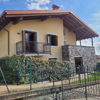 Casa Gioia Alpina Mountain Lake Iseo Hospitality - 0