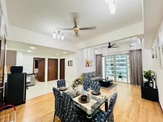 Regalia suites & residence 2 bedroom apartment by Enjoy your stay - 3