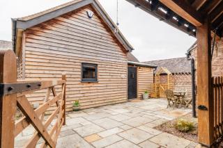 The Cowshed - Stunning 1 Bedroom Cottage - 1
