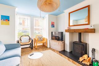 Gorleston Beach House by Leap Escapes - 8