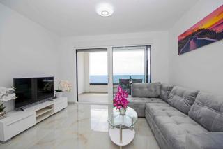 Sunset Apartments - 3