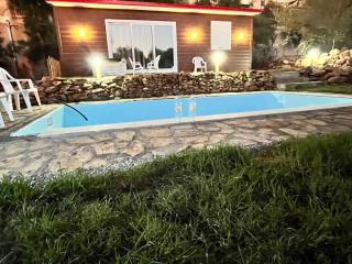 Chalet climatisé, piscine et barbecue - 2