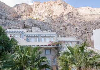 Antinea Suites Hotel & Spa - Kamari - 4