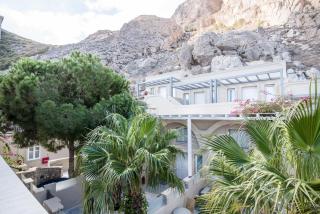 Antinea Suites Hotel & Spa - Kamari - 2