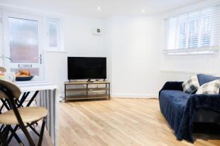 Reading Central Modern Stay for Work or Leisure - 5