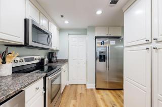 Jade East Towers 1130 - 2