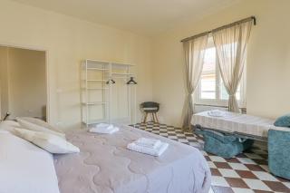 5 Guest - Walk to Train - Cinque Terre - Center - 2
