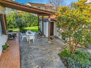 Hostly The Citrus Garden - 9