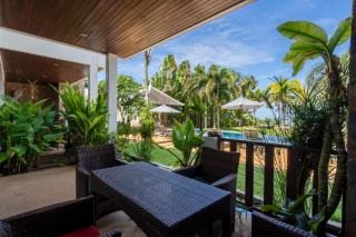 Beachfront! 2 Bedroom Apartment A4 - 110 Sqm - 6