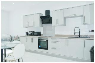 Modern 1-Bed Apartment in City Centre Bradford - 4