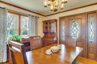 Sunroom and Spacious Yard Home Near Louisville! - 5