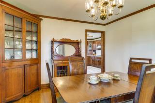 Sunroom and Spacious Yard Home Near Louisville! - 4