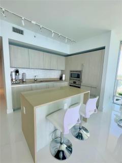 Wide View Luxury Two Bedroom Oceanfront - 1