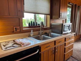 Island Cove #9 - On Minocqua Lake - 9