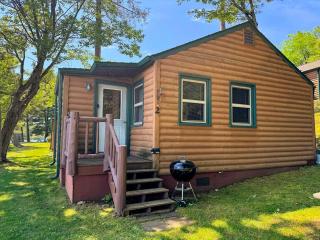 Minocqua Shores Cabin #2 - 8