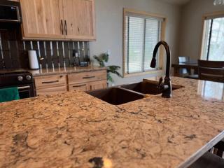 Fox's Den Fence Lake Home - Private with Lake View - 7