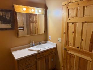 Katherine Lake Lodge - 1