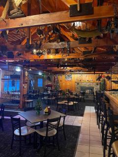 Gresham Shores - Hungry Bear - PET FRIENDLY - 2