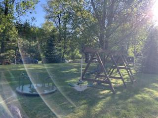 Gresham Shores - Hungry Bear - PET FRIENDLY - 1