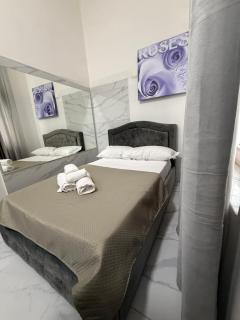 HV Luigi Luxury - Naples - 1