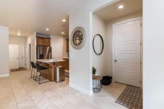 Spacious Getaway - 6