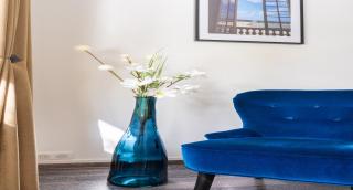Bright & Contemporary 2BD Apartment - 3