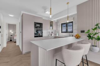 Azure Horizon Penthouse - 2