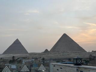 Dynamo pyramids & Sphinx view hotel - 1
