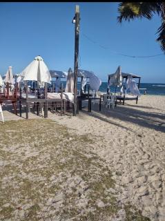 Playa-Piscina-Jacuzzi-Gazebos-Area De BBQ-Ducha De Exterior-Baños- Wifi-Parqueo-Seguridad y Control de Acceso las 24 Horas - Opción A UPGRADE De Apartmento En Primera Linea De Playa Con Hermosas Áreas Sociales Frente Al Mar - 8