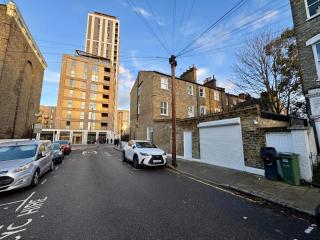 Stockwell Residences - Canvas Room - 1