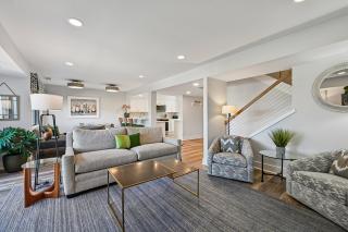 908 Inverness Village - 8
