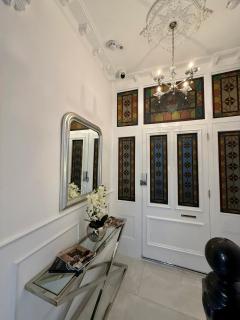 Stockwell Residences - The Petite Noir - 4